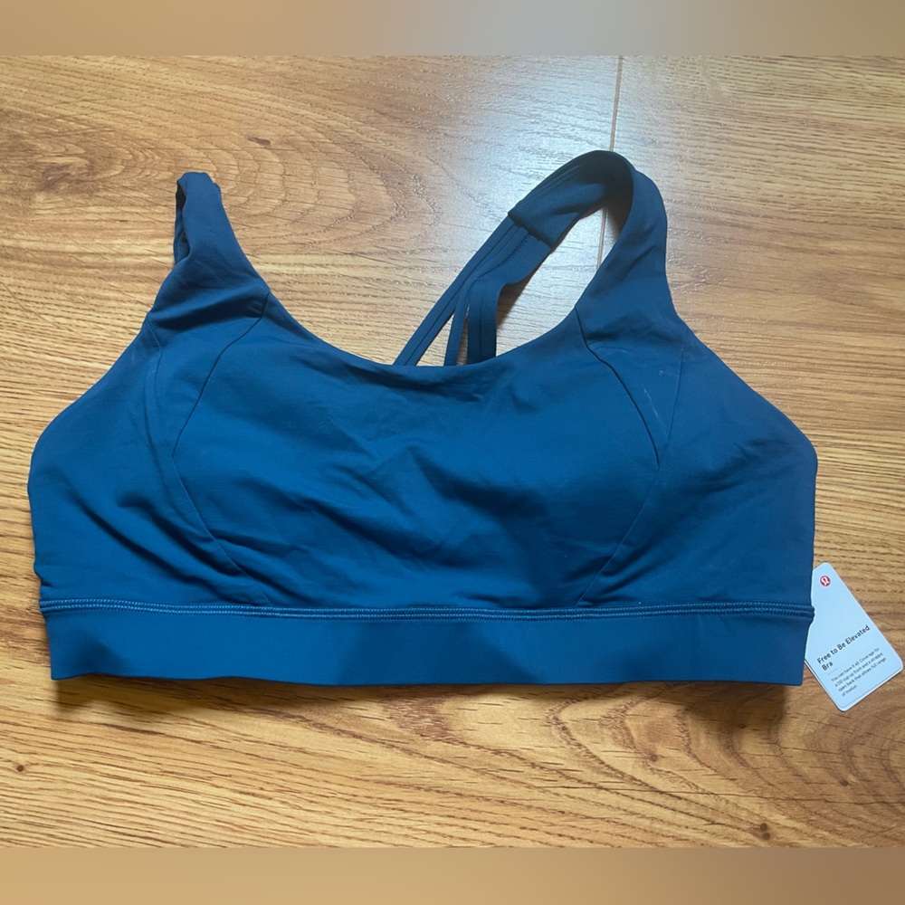 Lululemon Free to Be Elevated Bra